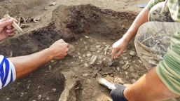 niezwykłe odkrycie w polsce. archeolodzy badają skarb sprzed 2 tys. la