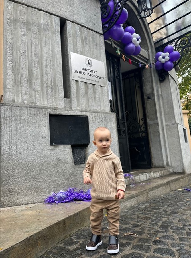 Danilo je prevremeno rođena beba