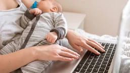 koniec-fikcyjnego-ojca-w-akcie-urodzenia-decyzja-nalezy-do-matki