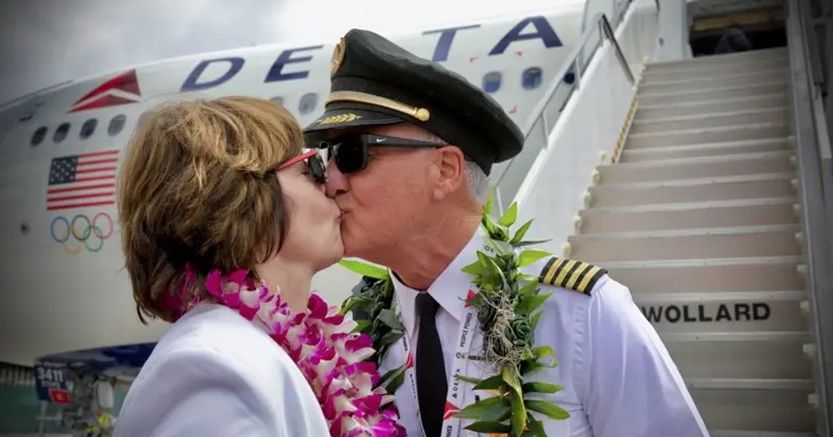 Gest emerytowanego pilota. Wyczarterował Airbusa dla 112 osób i zabrał je na imprezę