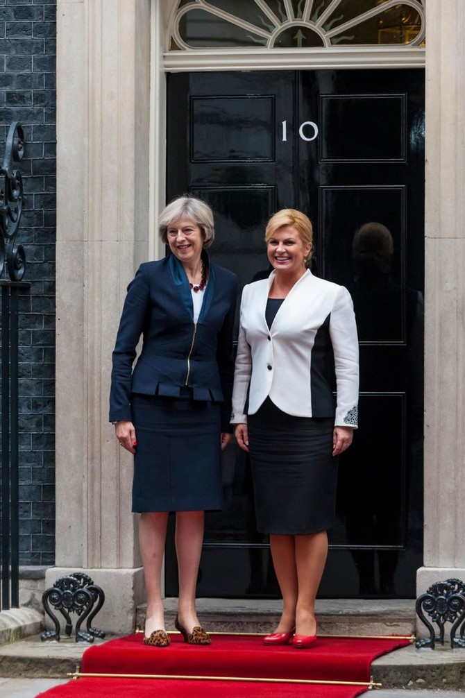 Sa bivšom premijerkom Velike Britanije Terezom Mej 2016. u Londonu 