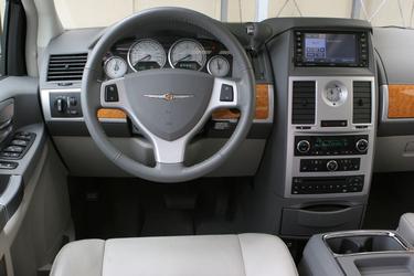 Chrysler Grand Voyager - Duży I Niedrogi, Ale Czy Trwały - Test