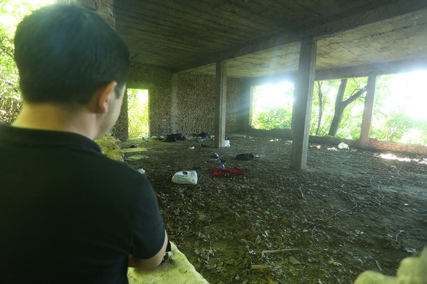 Napuštena kuća gde su bili migranti u Klašnicama kod Banjaluke.