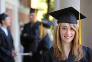 Praca dla studentów: jak zarobić i się nie narobić?