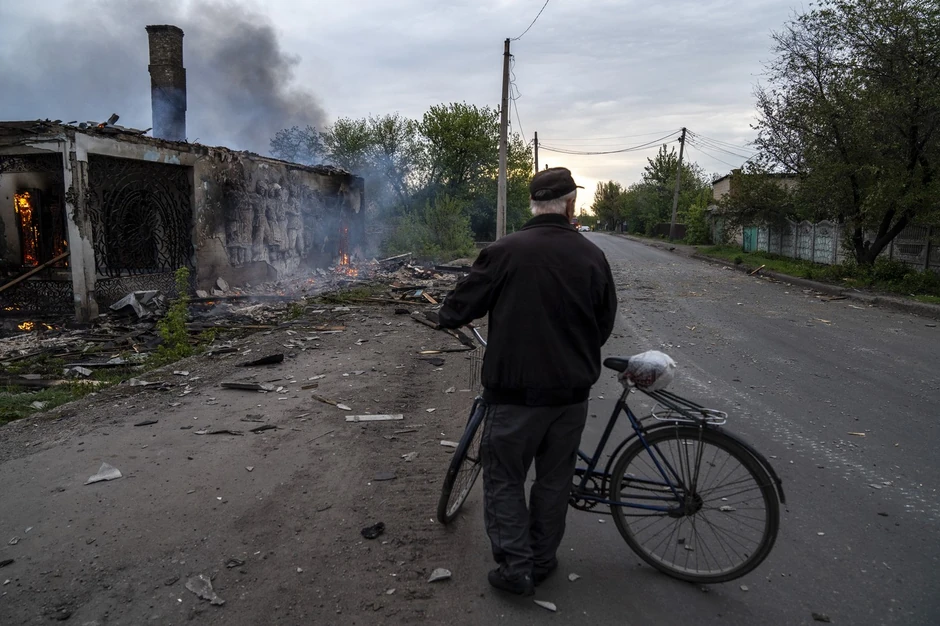 Šteta nakon ruskog napada dronovima u Dobropilji u području Pokrovska u Donjecku, Ukrajina, 30. aprila