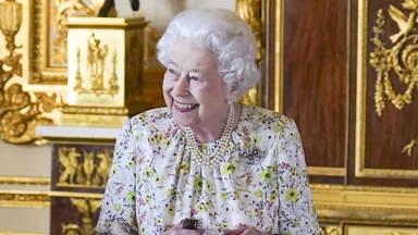 Elżbieta II chce być w pełni mobilna. Kupiła wózek golfowy za ponad 348 tys. złotych