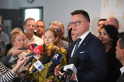 Hołownia zaskakuje: Rezygnuje z roli lidera Polski 2050. Co kryje się za jego decyzją?