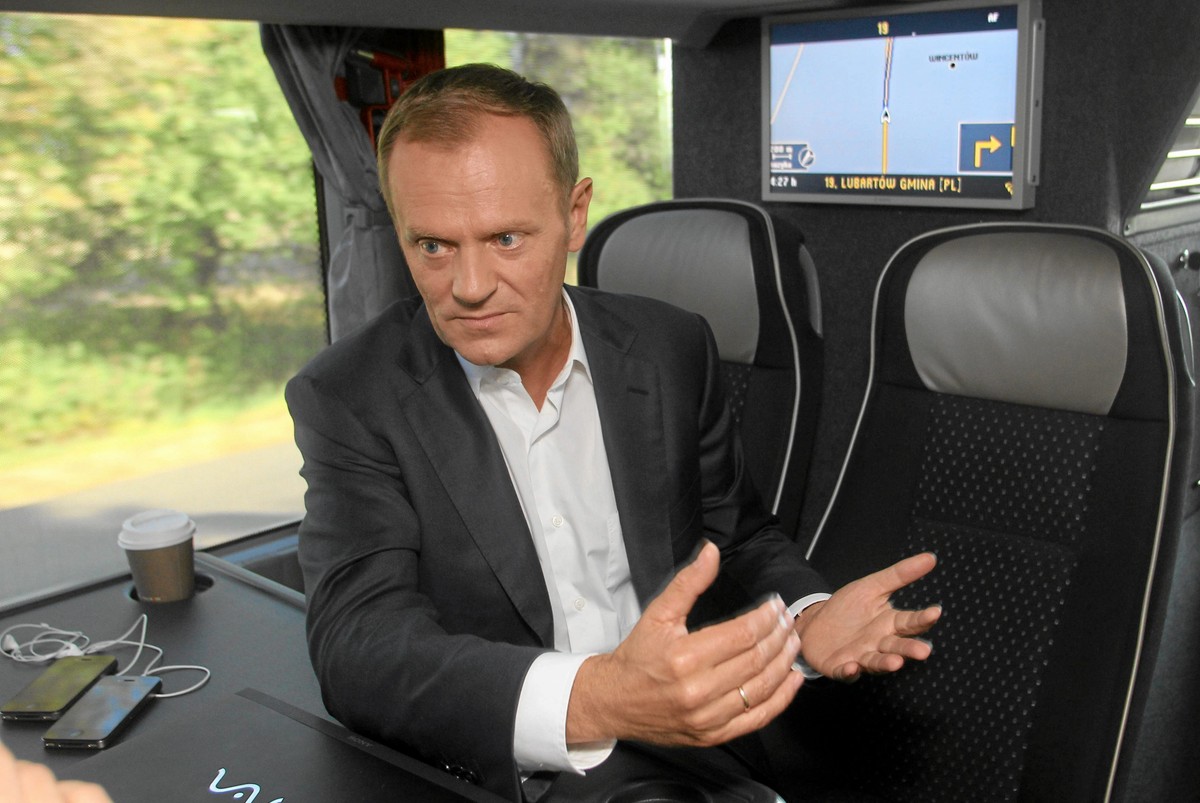 Donald Tusk w Tuskobusie