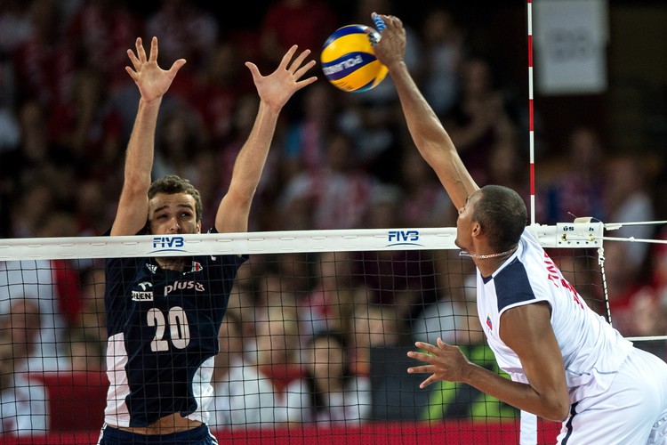 Wenezuela rozbita w pył. 'Biało-czerwoni' nadal niepokonani