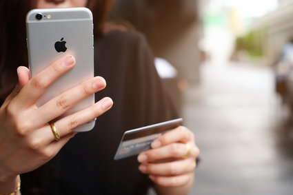 Apple Pay już w Polsce. Płatności udostępniło 8 banków