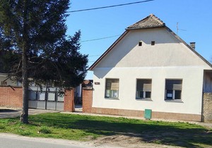 Na prodaju kuća sa velikim placem za 37.000 evra