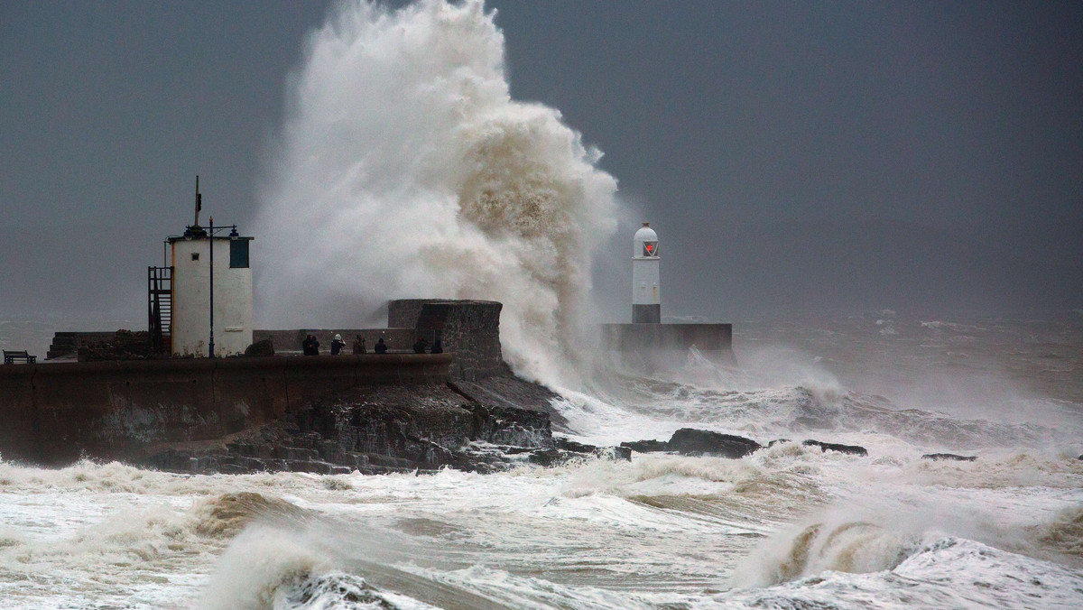 TOPSHOTS-BRITAIN-WEATHER