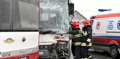 Groźne zderzenie autobusów w Radomiu. Jest wielu rannych