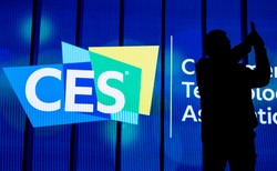 Walizka jak bagaż z książek Pratchetta