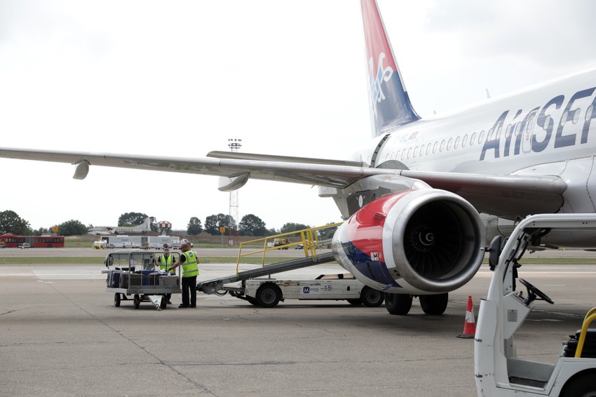 "Najbitnija mera za suzbijanje prisustva ptica ističe se ljudsko prisustvo i upotreba terenskih vozila"