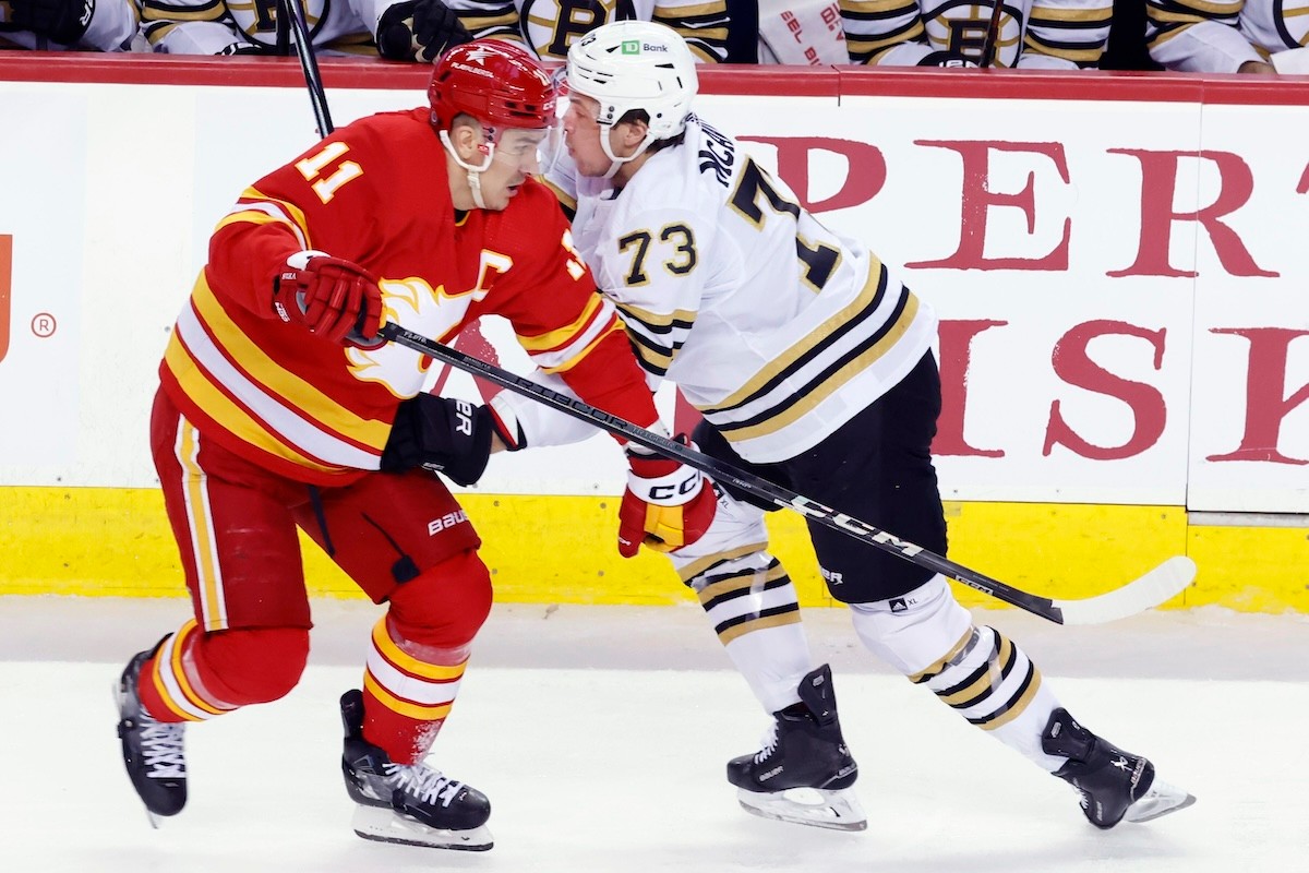 Zápas NHL: Calgary Flames - Boston Bruins.