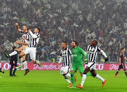 Liga włoska: Kamil Glik nie zatrzymał Juventusu. Derby dla "Starej Damy". WIDEO