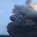 Erupcja wulkanu w Indonezji. Alarm dla linii lotniczych. Odwołane loty