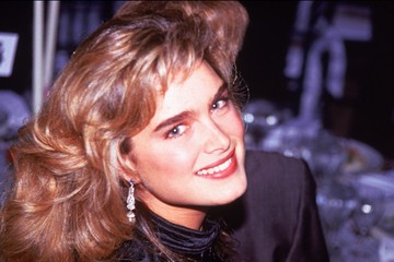Brooke Shields - A színésznő a szülés utáni depresszió megéléséről még könyvet is írt, amiben kifejtette, hogy ez az állapot egyáltalán nem azt jelenti, hogy valaki nem lenne jó anya vagy nem szeretné a gyermekét, de mégis vannak olyan pillanatok, amikor minden kilátástalannak tűnik.