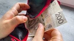 zasiłek pielęgnacyjny dla chorych na serce 2026. komu się należy?