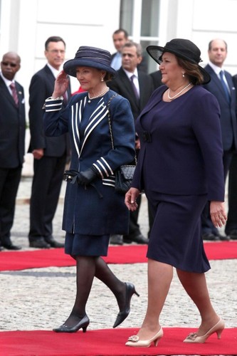 Królowa Norwegii Sonja i prezydentowa Anna Komorowska