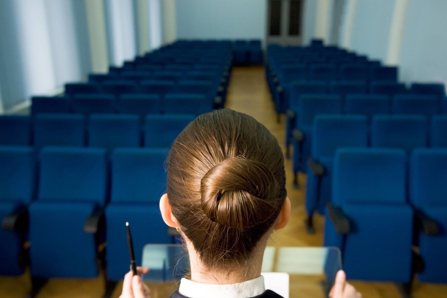 Lecturer in hall