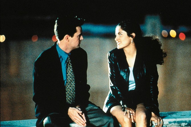 Metju Peri i Salma Hajek u filmu "Fools Rush in"