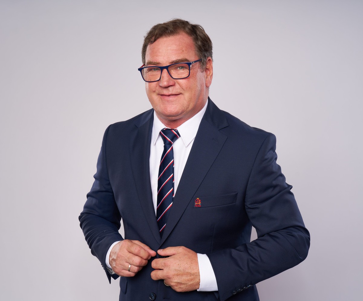 PZPN oficjalnie ogłosił nazwisko nowego trenera polskiej kadry. Ile może zarobić?