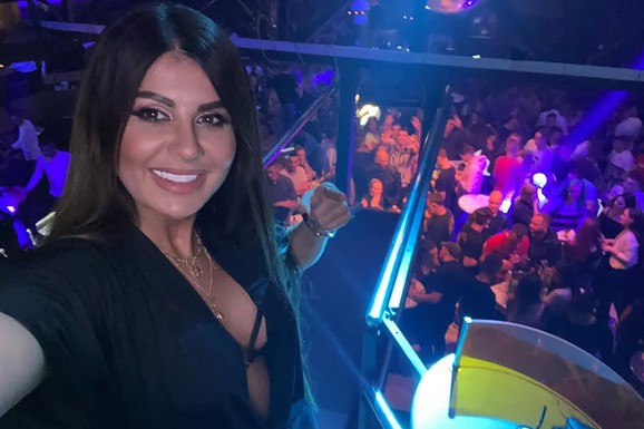 "LEPO MI STOJI 40 GODINA ŽIVOTA" Raletova bivša devojka slavi rođendan, a on ju je varao sa Anom Nikolić: "Ne mogu javno da pričam zašto nisam mogla da se odvojim od njega"