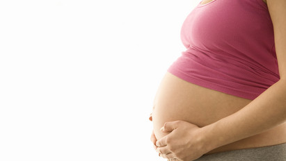 Figyelembe lehet venni egyszerre egy várandós nő és a még meg nem született gyermekének a jogait?
