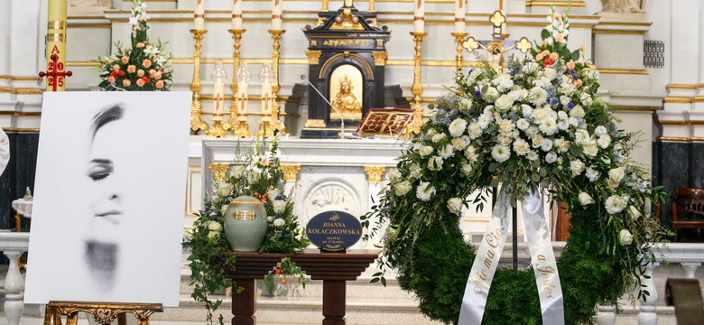 To Edyta Bartosiewicz wyznała na pogrzebie Joanny Kołaczkowskiej. "Nigdy wcześniej..."