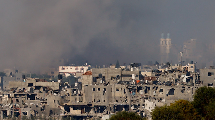 Izraeli légi csapás érte a gázai Szent Porfíriosz görög ortodox templomot / Fotó: MTI/EPA/HANNIBAL HANSCHKE