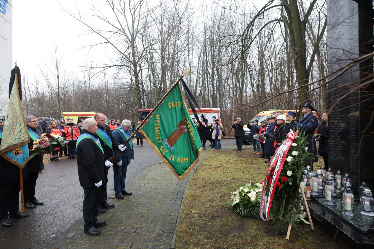 Katowice, 28.01.2024. Uroczystość upamiętniająca 18. rocznicę katastrofy hali Międzynarodowych Targów Katowickich