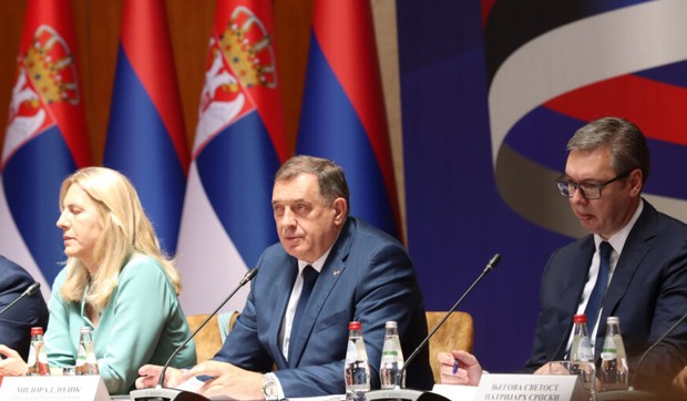 Milorad-Dodik-svesrpski-sabor-872x610