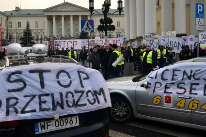 Ogólnopolski protest taksówkarzy. Szef Ubera ma im coś do powiedzenia