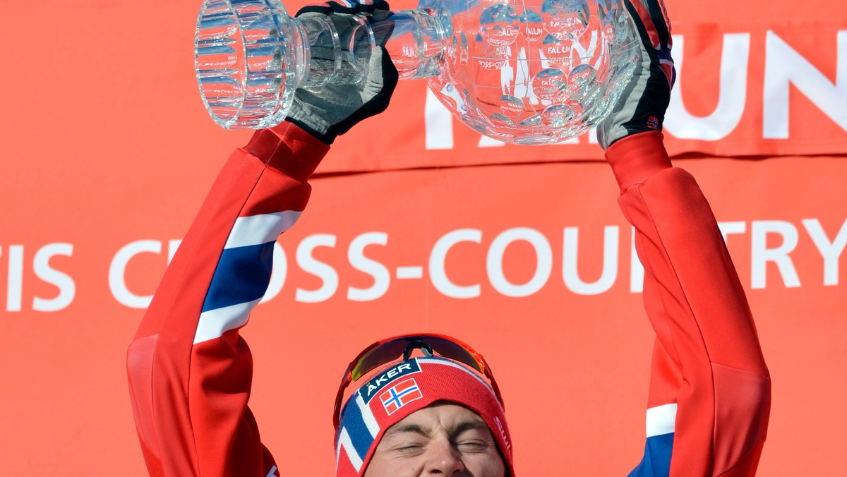 Petter Northug wygrał w Falun ostatnie zawody sezonu 2012/13 narciarskiego Pucharu Świata, bieg na dochodzenie na 15 km techniką dowolną. Norweg przy okazji przypieczętował swój triumf w klasyfikacji generalnej. Poprzednio dokonał tego w 2010 roku.