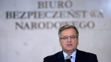 Bronisław Komorowski buduje "drużynę pierścienia". PiS chce zaskoczyć