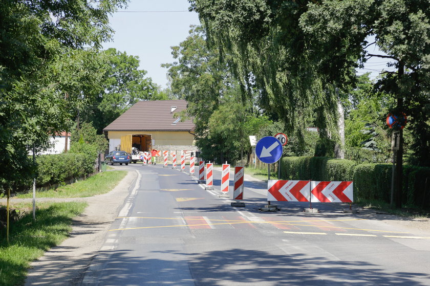 Drogowcy zamknęli część ul. Pełczyńskiej we Wrocławiu