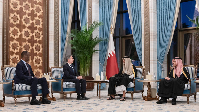 Amerykańsko-katarskie rozmowy w pałacu emira w Dosze