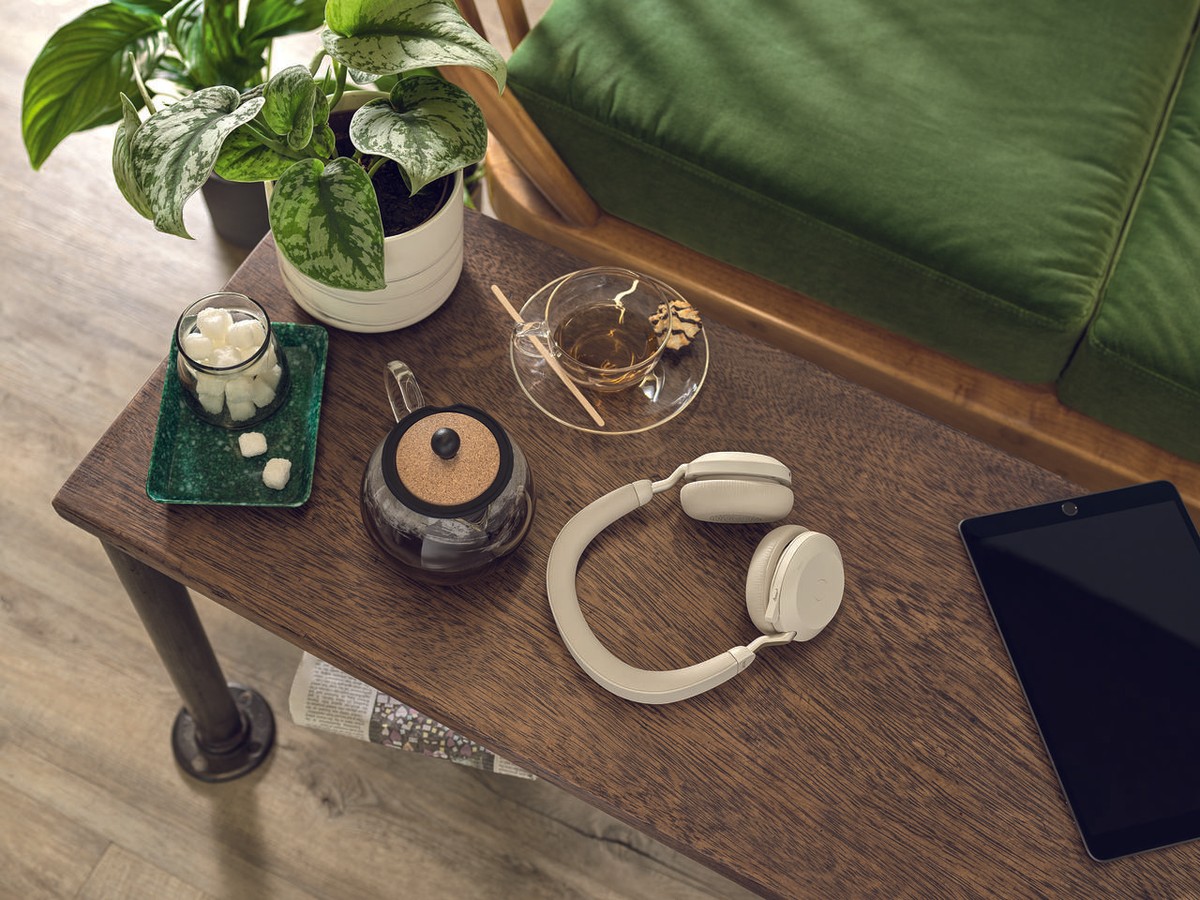 Jabra Evolve2 75