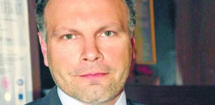 Prezes Dolcanu Tomasz Panabażys: Nieruchomości pokonały piłkę