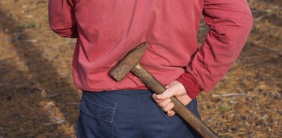 Przerażający napad w Poznaniu. 14-latek zaatakowany młotkiem. Wylądował w szpitalu