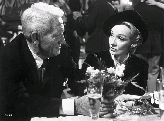 Ciekawski Tomek i sekrety Marleny Dietrich