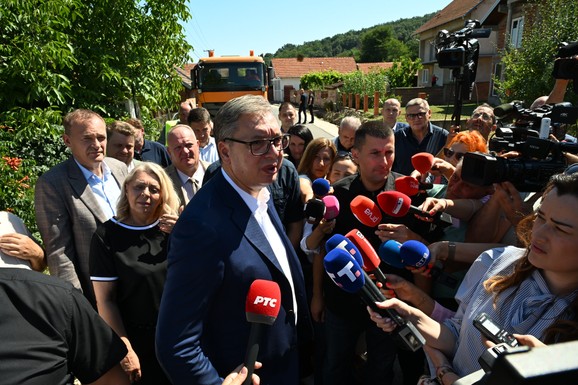 "OBORENI SU SVI REKORDI" Vučić o "Ko si bre ti: U prvih 24 sata bilo je 429 PRIJAVA i preko PET MILIONA KLIKOVA, bilo je pokušaja rušenja platforme (VIDEO)