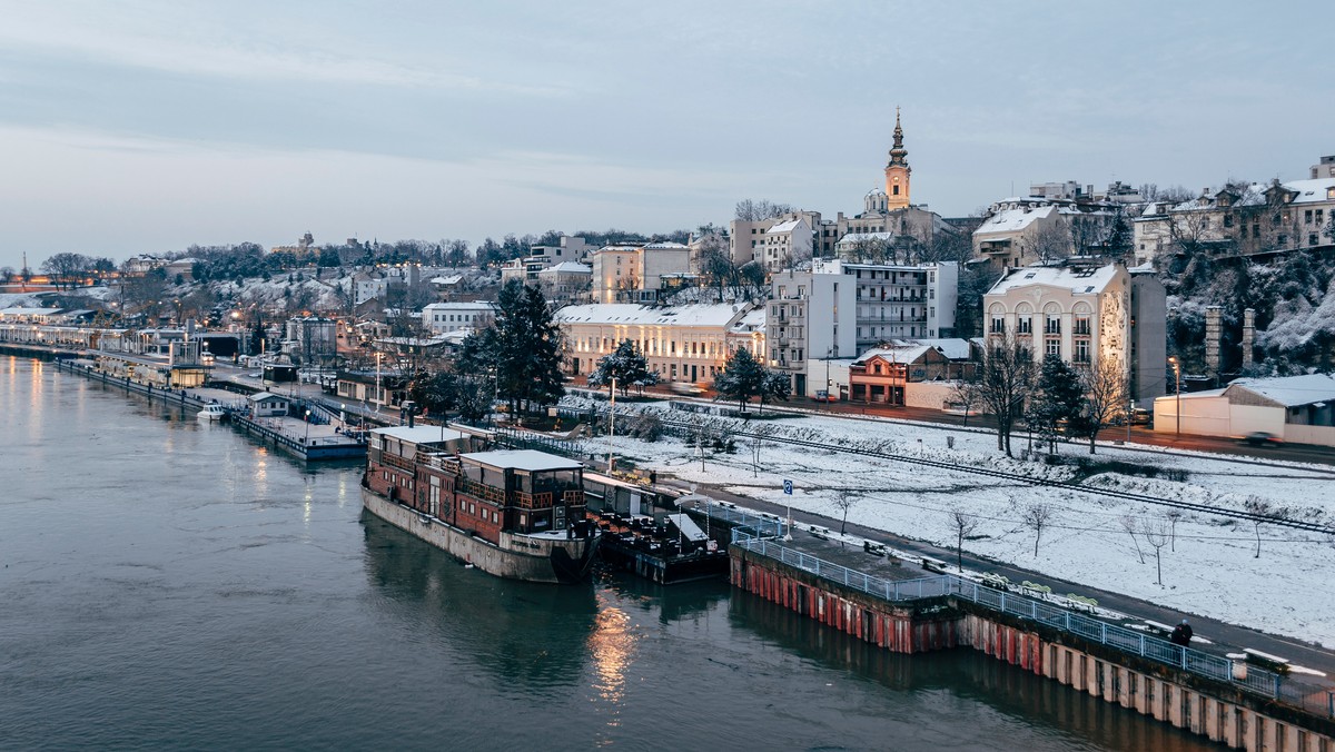 Belgrad owiany jest złą sławą. To miasto kibiców i złowrogich mitów.