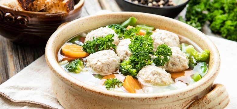 Pyszny, tani i szybki obiad. Podajemy przepis, Ty gotujesz. Dziś zupa papieska