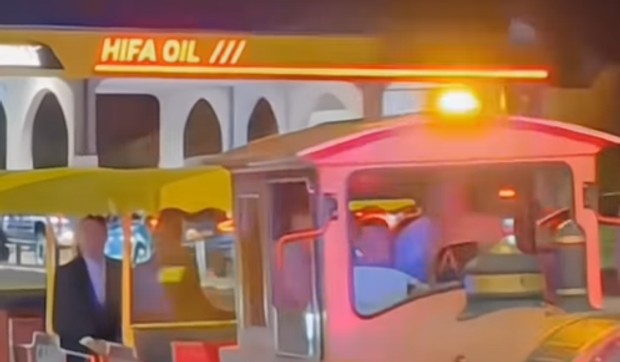 Maturanti na maturu došli vozićem
