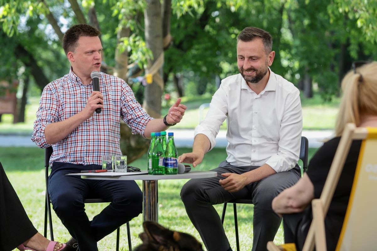 "Decyzję Rady Naczelnej naszego koalicjanta PSL o faktycznym zakończeniu projektu Trzeciej Drogi, przyjmujemy ze zrozumieniem i wdzięcznością - napisał Hołownia. PSL twierdzi, że nie RN PSL podjęła uchwały w tym zakresie