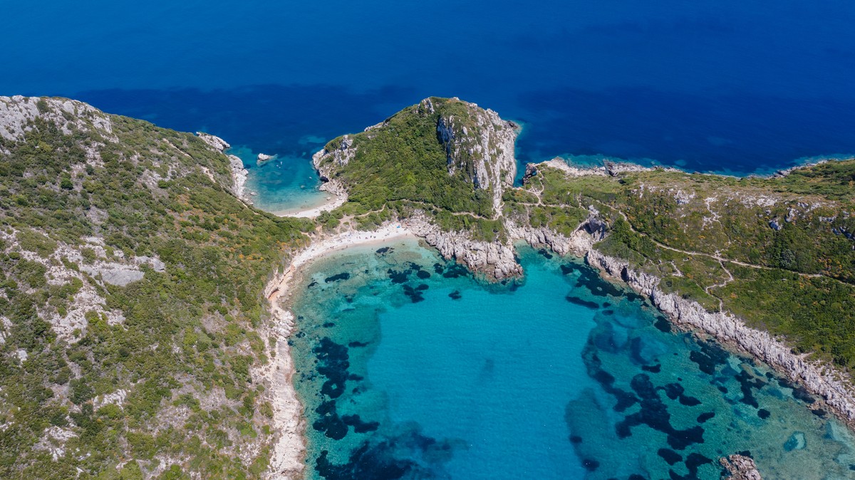 PortoTimoni - podwójna plaża w Grecji