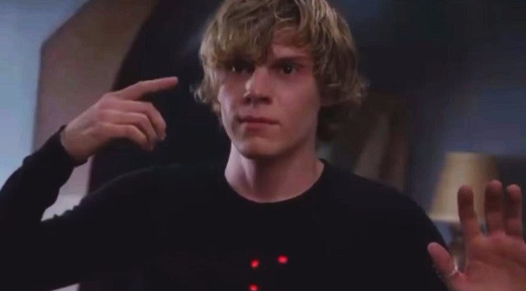 Evan Peters